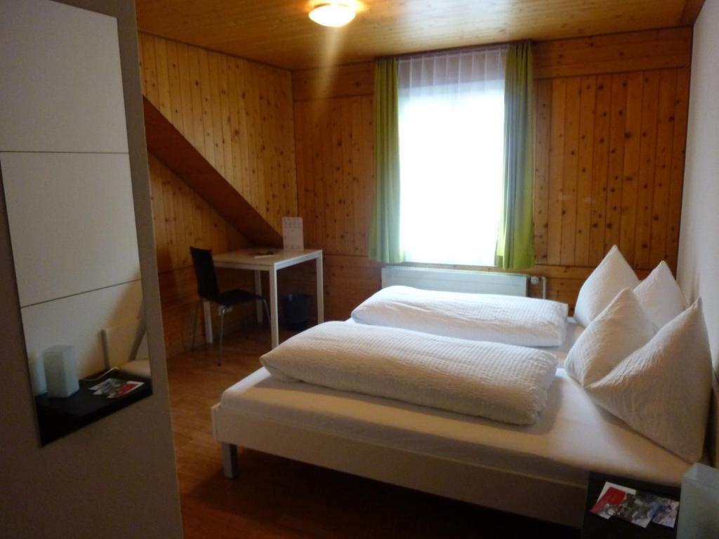 Gasthaus Engel Sachseln Oda fotoğraf